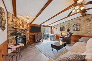 8 Jonquil Ln, Candler, NC 28715 - Photo 2