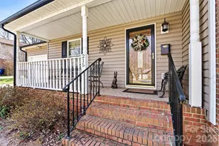 215 Towne Ct NW, Conover, NC 28613 - Photo 6