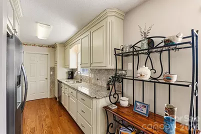 215 Towne Court NW, Conover, NC 28613 - Photo 14