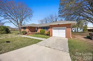 102 Stewart St NW, Concord, NC 28027 - Photo 4