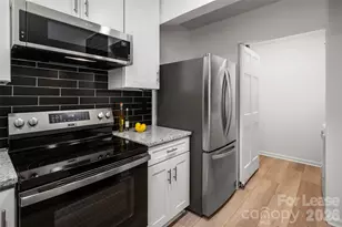 10943 Carmel Crossing Rd, Charlotte, NC 28226 - Photo 6