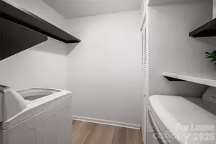 10943 Carmel Crossing Rd, Charlotte, NC 28226 - Photo 12