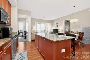 4620 Piedmont Row Dr, Charlotte, NC 28210 - Photo 10