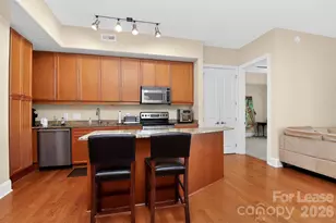 4620 Piedmont Row Dr, Charlotte, NC 28210 - Photo 6