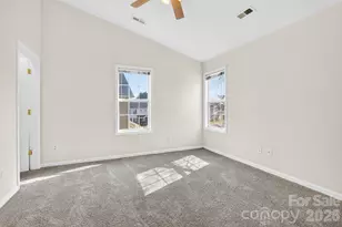 1911 Flushing Ct, Charlotte, NC 28215 - Photo 34