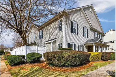 1911 Flushing Court, Charlotte, NC 28215 - Photo 2