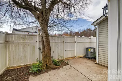 1911 Flushing Court, Charlotte, NC 28215 - Photo 4