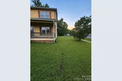 305 Mobley Street, Clover, SC 29710 - Photo 2