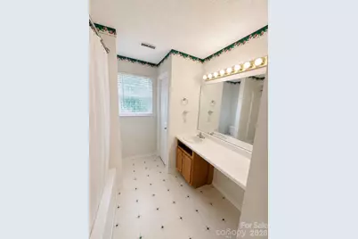 305 Mobley Street, Clover, SC 29710 - Photo 14