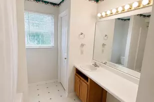 305 Mobley St, Clover, SC 29710 - Photo 14