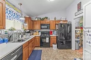 1805 Wellington Hills Cir, Salisbury, NC 28147 - Photo 10