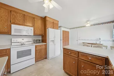 916 Plantation Drive, Lenoir, NC 28645 - Photo 28