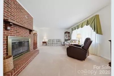 916 Plantation Drive, Lenoir, NC 28645 - Photo 8