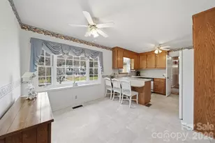 916 Plantation Dr, Lenoir, NC 28645 - Photo 6