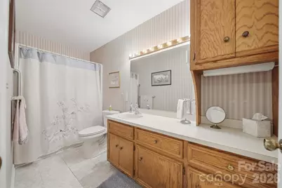 916 Plantation Drive, Lenoir, NC 28645 - Photo 14