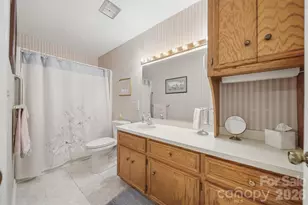 916 Plantation Dr, Lenoir, NC 28645 - Photo 14