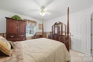 916 Plantation Dr, Lenoir, NC 28645 - Photo 16