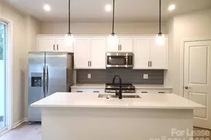 9032 Widden Wy, Charlotte, NC 28269 - Photo 2