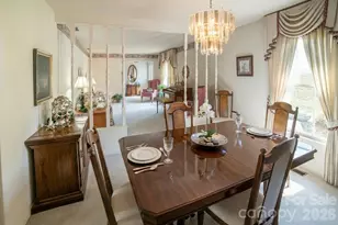 1015 Woodbine Pl NE, Lenoir, NC 28645 - Photo 8