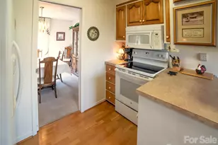 1015 Woodbine Pl NE, Lenoir, NC 28645 - Photo 14