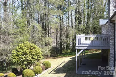 1015 Woodbine Place NE, Lenoir, NC 28645 - Photo 32