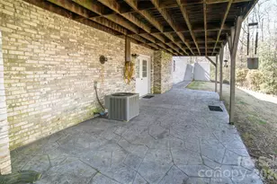 1015 Woodbine Pl NE, Lenoir, NC 28645 - Photo 32