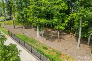 2025 Evolve Wy, Charlotte, NC 28205 - Photo 20