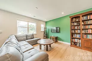 2025 Evolve Wy, Charlotte, NC 28205 - Photo 12