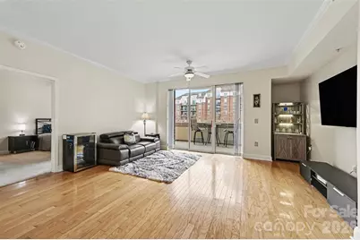 300 W 5th Street #336, Charlotte, NC 28202 - Photo 8
