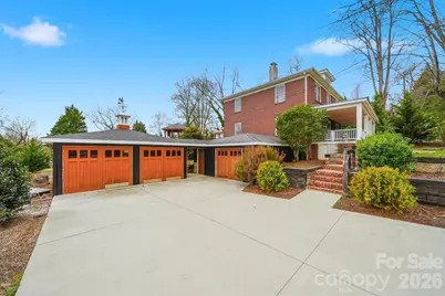 209 Abernathy Street NW, Lenoir, NC 28645 - Photo 4