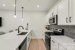 5128 Somerset Hill Ln, Charlotte, NC 28269 - Photo 8