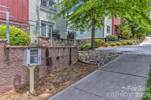 400 Skyloft Dr, Asheville, NC 28801 - Photo 44