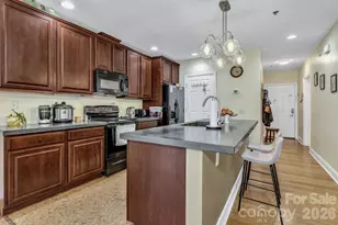 400 Skyloft Dr, Asheville, NC 28801 - Photo 8