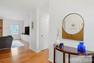 2700 Lytham Dr, Charlotte, NC 28210 - Photo 10