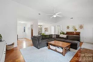 2700 Lytham Dr, Charlotte, NC 28210 - Photo 6