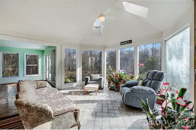 188 Oak Forest Circle, Gaffney, SC 29341 - Photo 6