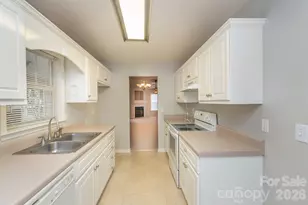 215 E Middlebury Ln SW, Aiken, SC 29803 - Photo 6