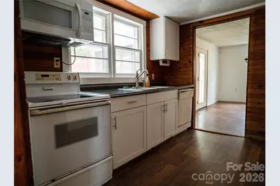 813 Severt Circle, Lenoir, NC 28645 - Photo 10