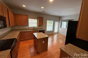 3338 Crutchfield Pl, Charlotte, NC 28213 - Photo 10