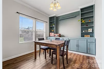 2419 Impatien Drive, Charlotte, NC 28215 - Photo 8