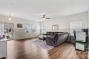 2419 Impatien Drive, Charlotte, NC 28215 - Photo 4