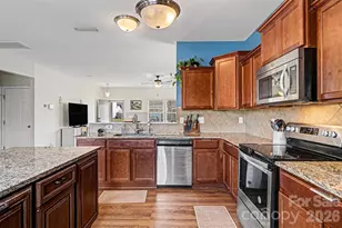 2419 Impatien Drive, Charlotte, NC 28215 - Photo 6