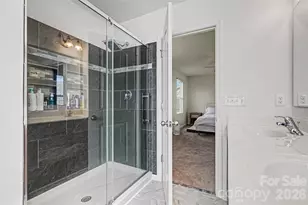 2419 Impatien Drive, Charlotte, NC 28215 - Photo 18