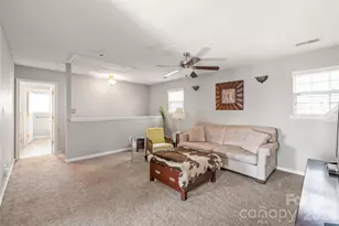 12205 Westbury Glen Ct, Charlotte, NC 28262 - Photo 34