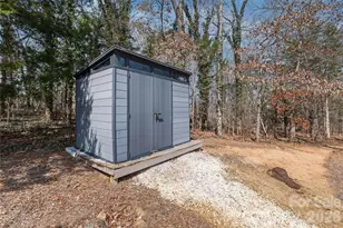 12205 Westbury Glen Ct, Charlotte, NC 28262 - Photo 44