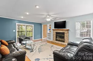100 Thistle Knoll Ct, Asheville, NC 28803 - Photo 6