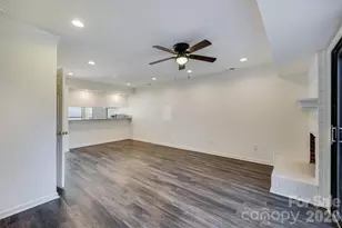 11020 Carmel Crossing Rd, Charlotte, NC 28226 - Photo 10