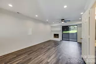 11020 Carmel Crossing Rd, Charlotte, NC 28226 - Photo 10