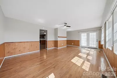 2010 Elizabeth Avenue, Hickory, NC 28602 - Photo 14