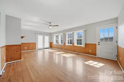 2010 Elizabeth Avenue, Hickory, NC 28602 - Photo 12